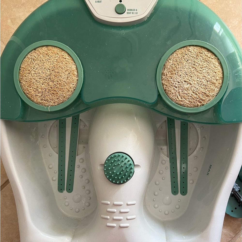Con-air whirlpool bubbling massage foot spa - Picture 3 of 5